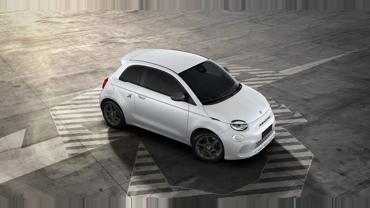 Abarth 500e 42kWh de renting en Valencia — Lateral
