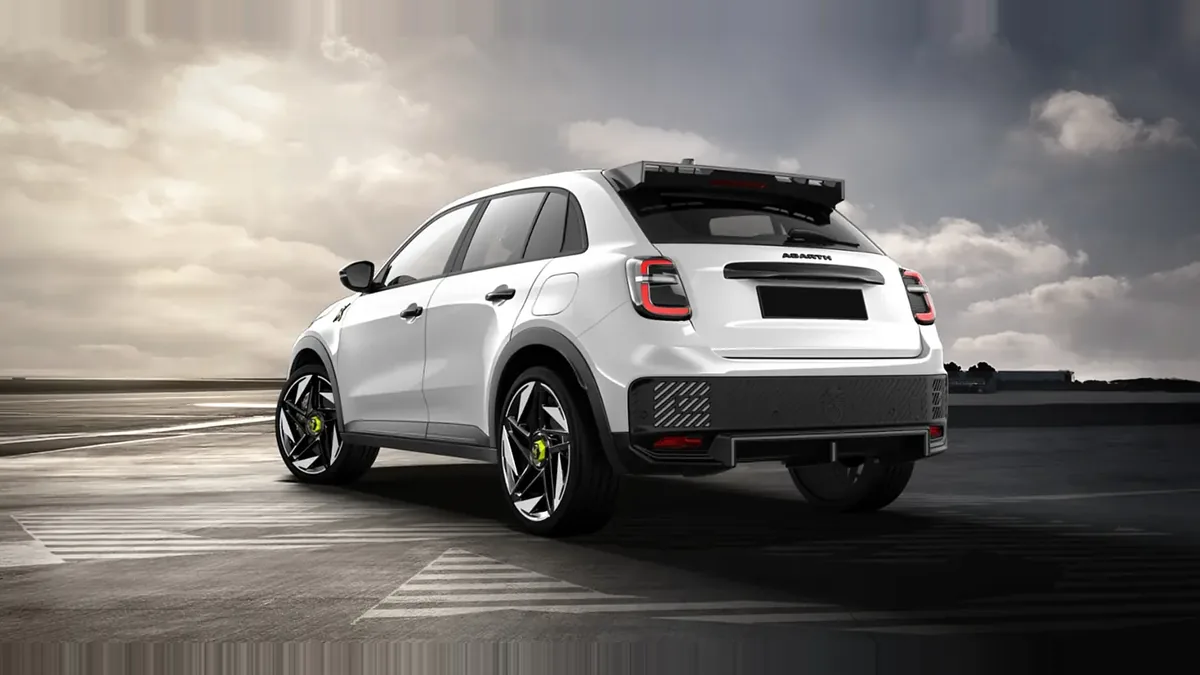 Abarth 600e Turismo de renting en Valencia — Trasera