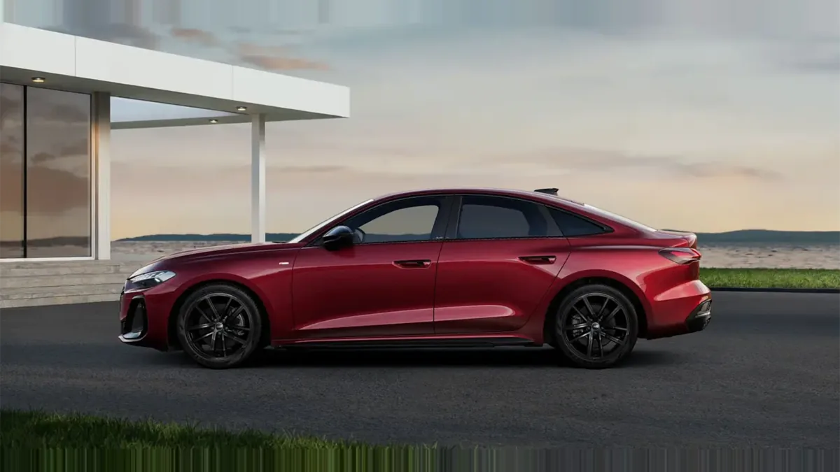 Audi A5 TDI 150kW (204CV) Black Line de renting en Valencia — Lateral
