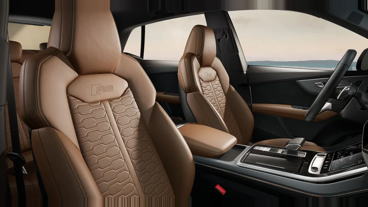 Audi RS Q8 441kW TipTronic de renting en Valencia — Interior