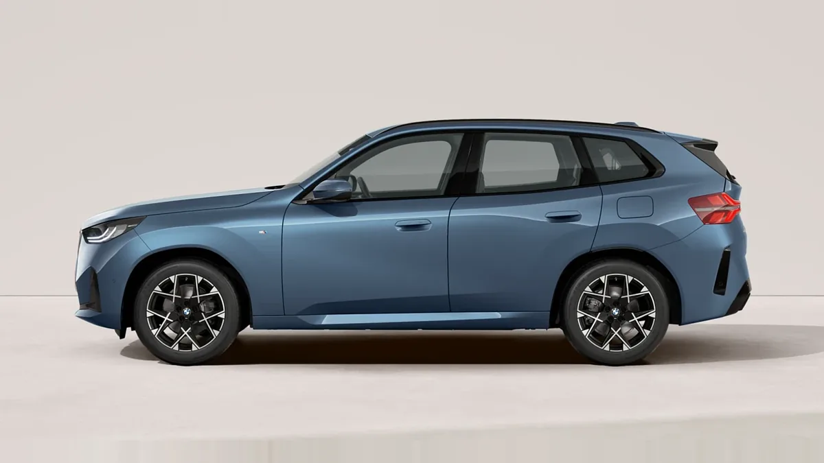 BMW X3 20d xDrive de renting en Valencia — Lateral