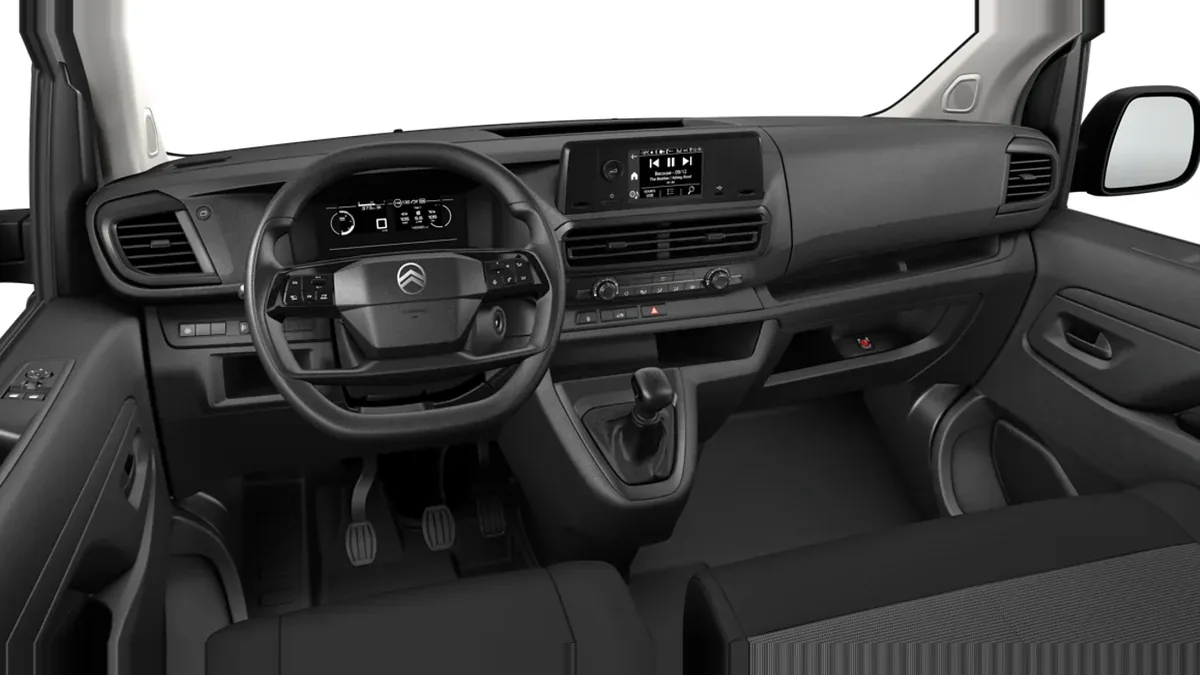 Citroën Jumpy Doble Cabina Plegable Talla M BlueHDi 120 S&S de renting en Valencia — Interior