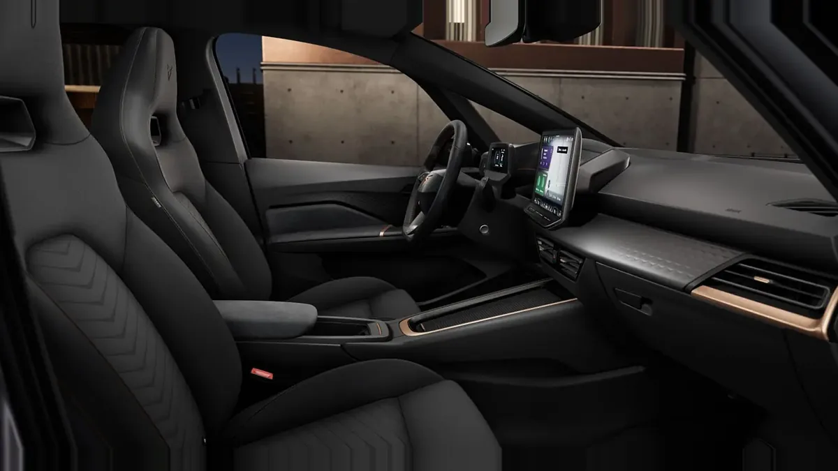 CUPRA Born e-Boost Pack Advanced Plus de renting en Valencia — Interior