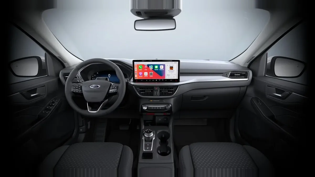 Ford Kuga MCA Titanium 2.5 Duratec PHEV 243CV Auto de renting en Valencia — vista 7