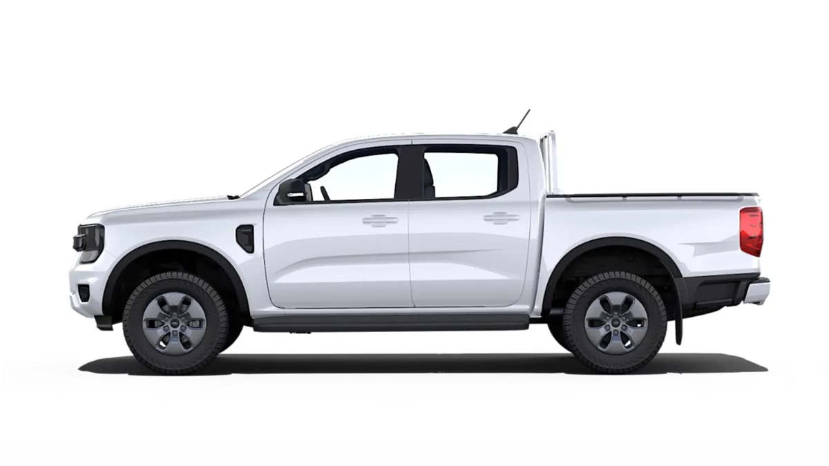 Ford Ranger XLT Doble Cabina 2.3 TVCT PHEV 280CV Automática II de renting en Valencia — Lateral