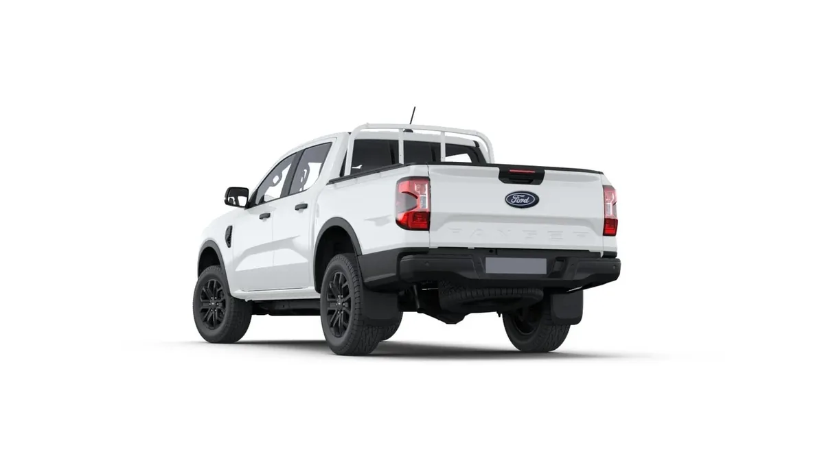 Ford Ranger XLT Doble Cabina 3.0 EcoBlue 240CV de renting en Valencia — Trasera