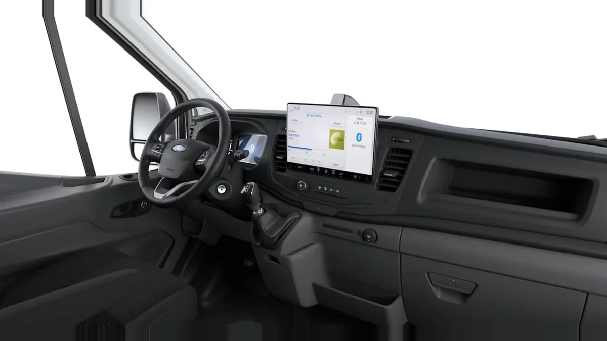 Ford TRANSIT 350 L3 Trend N1 EcoBlue 96kW FWD de renting en Valencia — Delantera