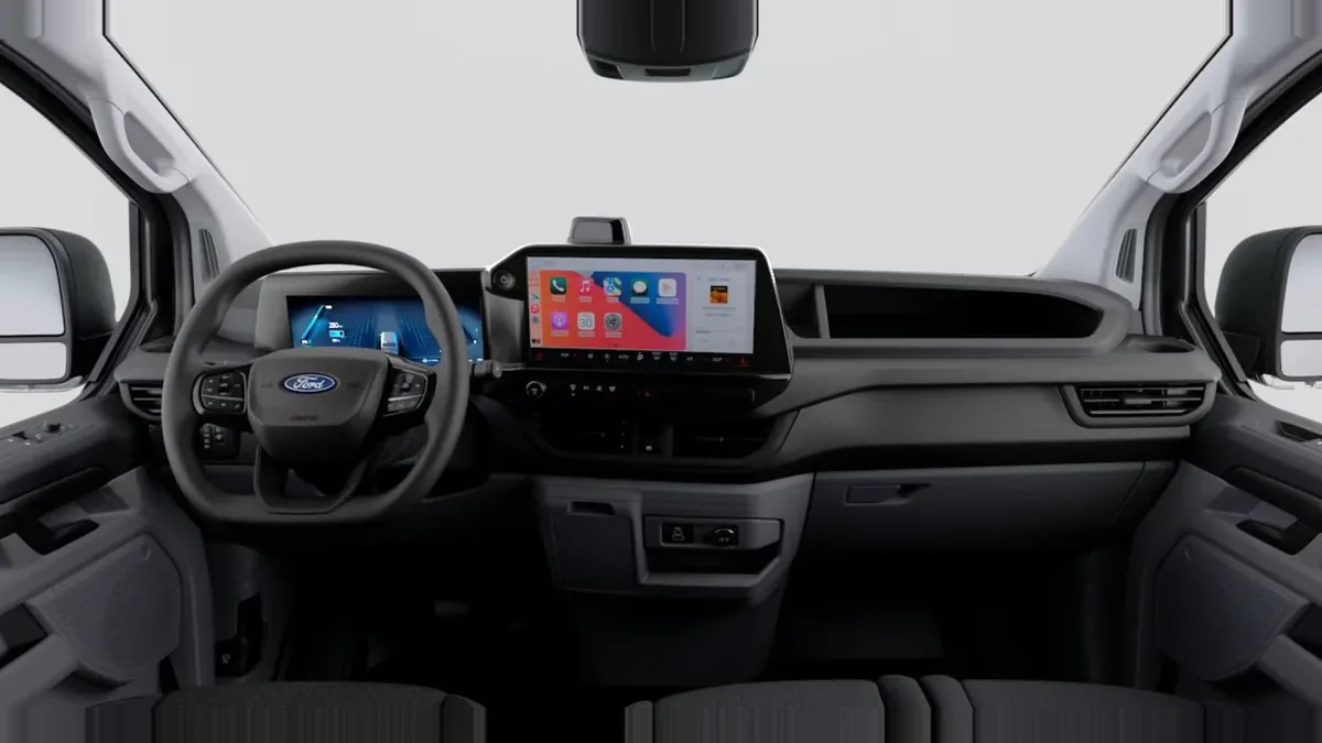 Ford TRANSIT CUSTOM Van BEV 83kWh 100kW 320 L1 Trend de renting en Valencia — Interior
