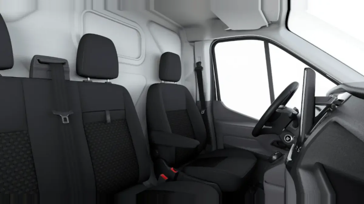 Ford Transit Van 350 L3 BEV Trend 184cv RWD II de renting en Valencia — Interior