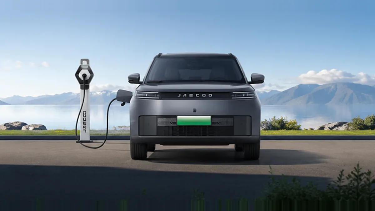 Jaecoo 5 EV Pure 155kW (211CV) 61kWh de renting en Valencia — Trasera