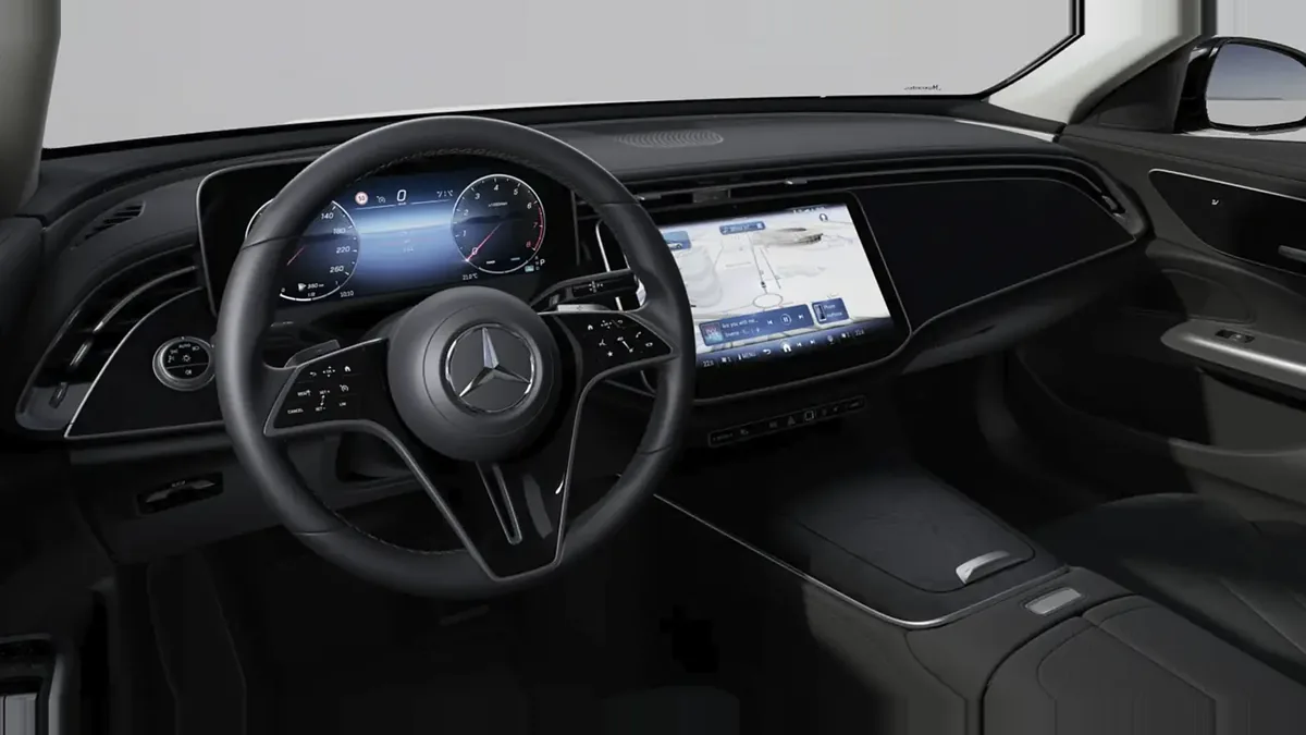 Mercedes-Benz Clase E 200 de renting en Valencia — Delantera