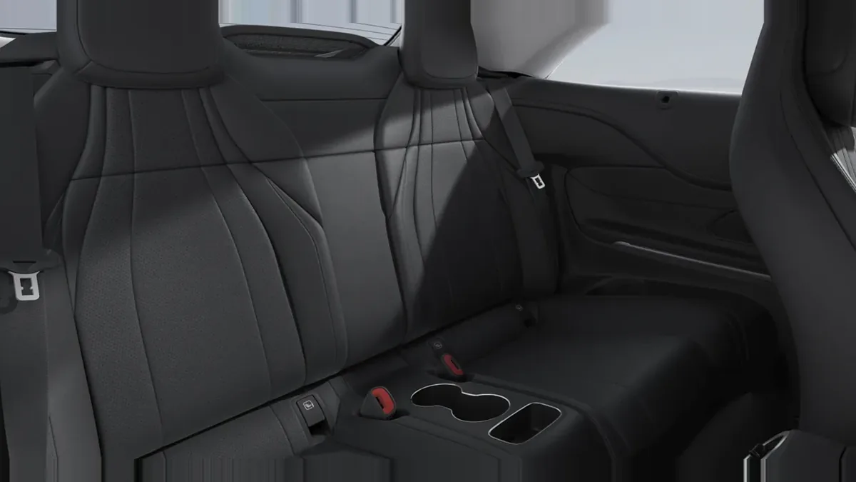 Mercedes-Benz CLE Cabrio 200D de renting en Valencia — vista 6