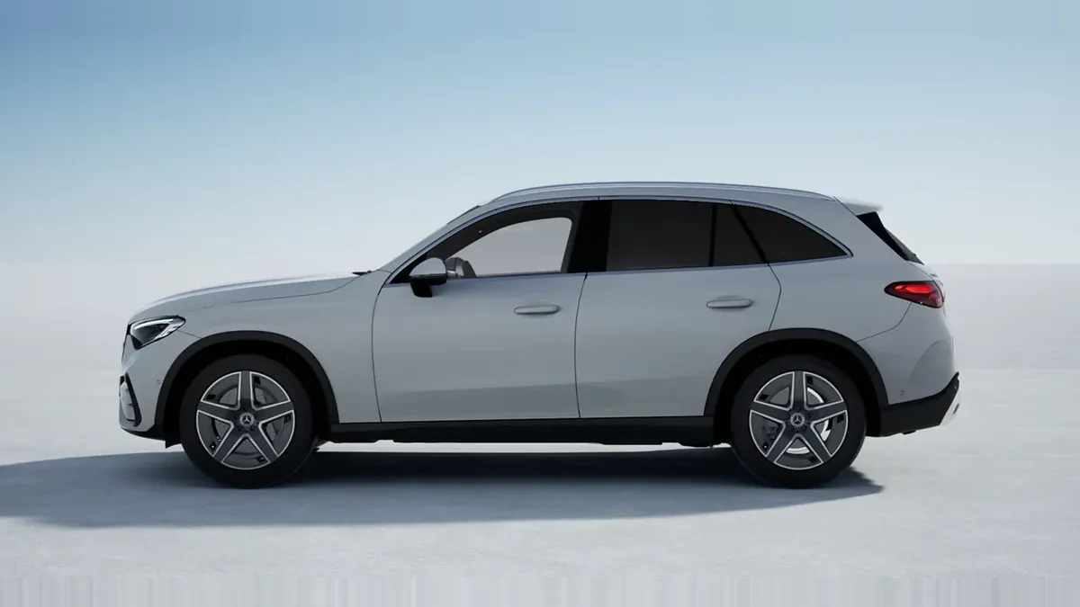 Mercedes-Benz GLC 220D 4MATIC de renting en Valencia — Lateral