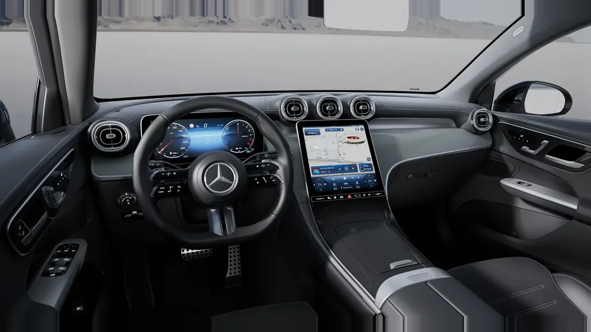 Mercedes-Benz GLC Coupé 300 de 4MATIC QS de renting en Valencia — Delantera