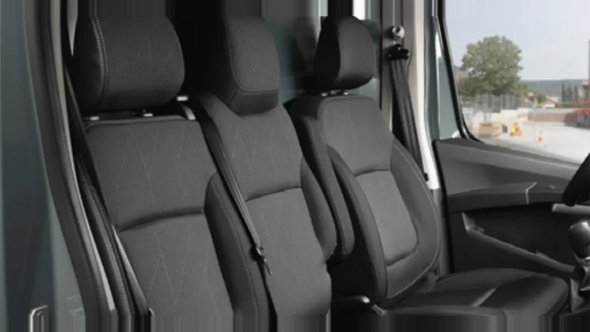 Nissan Primastar 2.0DCI 110CV L1H1 Acenta de renting en Valencia — Delantera