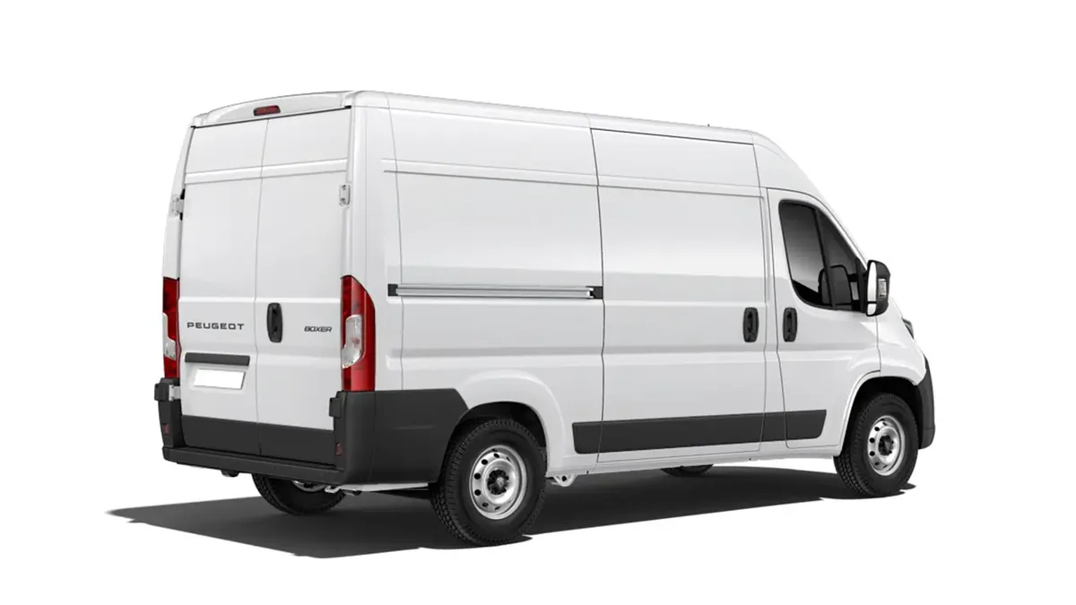 Peugeot Boxer 3.3 L2H2 BHDI 103kW de renting en Valencia — Trasera