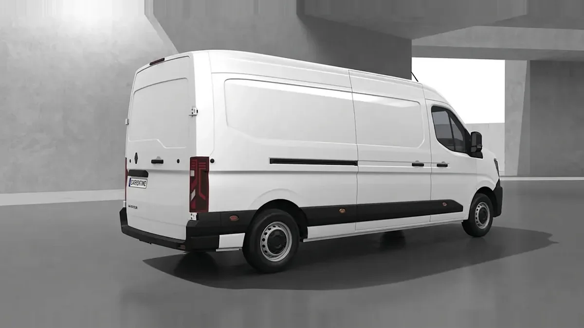 Renault Master L2H2 3500 Dci 130cv Furgon de renting en Valencia — Delantera