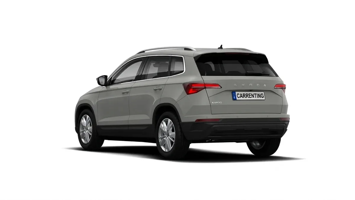 Škoda Karoq Selection 1.0 TSI 85kW (115CV) Manual de renting en Valencia — Delantera