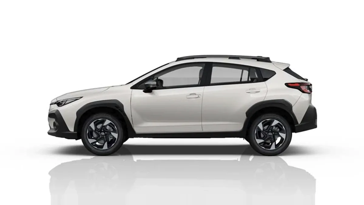 Subaru Crosstrek 2.0i Hybrid Field CVT de renting en Valencia — Trasera