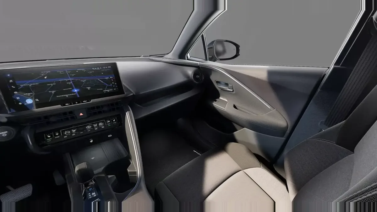 Toyota C-HR Advance Plug-in Hybrid 220 de renting en Valencia — vista 6
